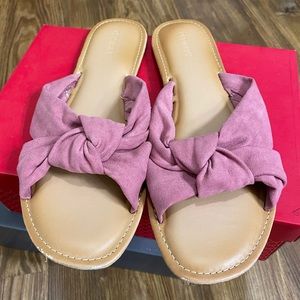 Sandals with knotted detail